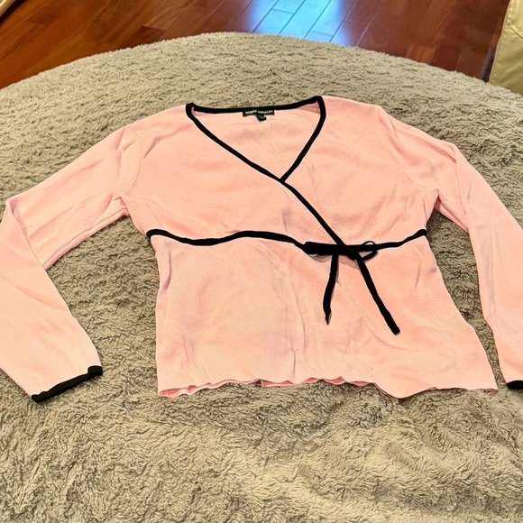 Women’s top Small - Picture 2 of 2